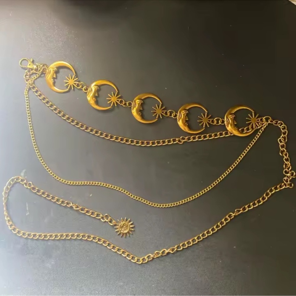 Vintage Brass Gold Moon Chain Belt - Picture 6 of 11